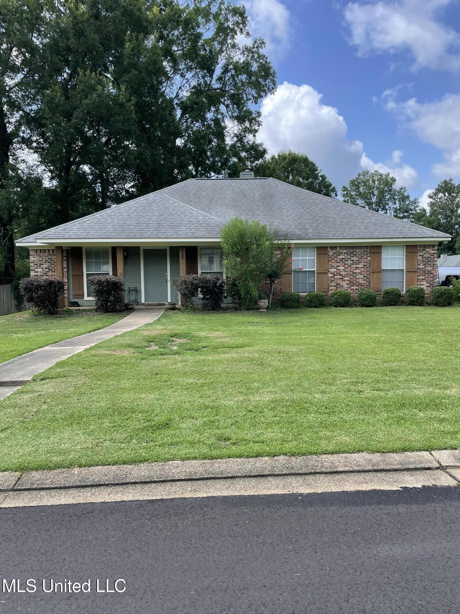 130 Eastwood Circle Property Photo 1