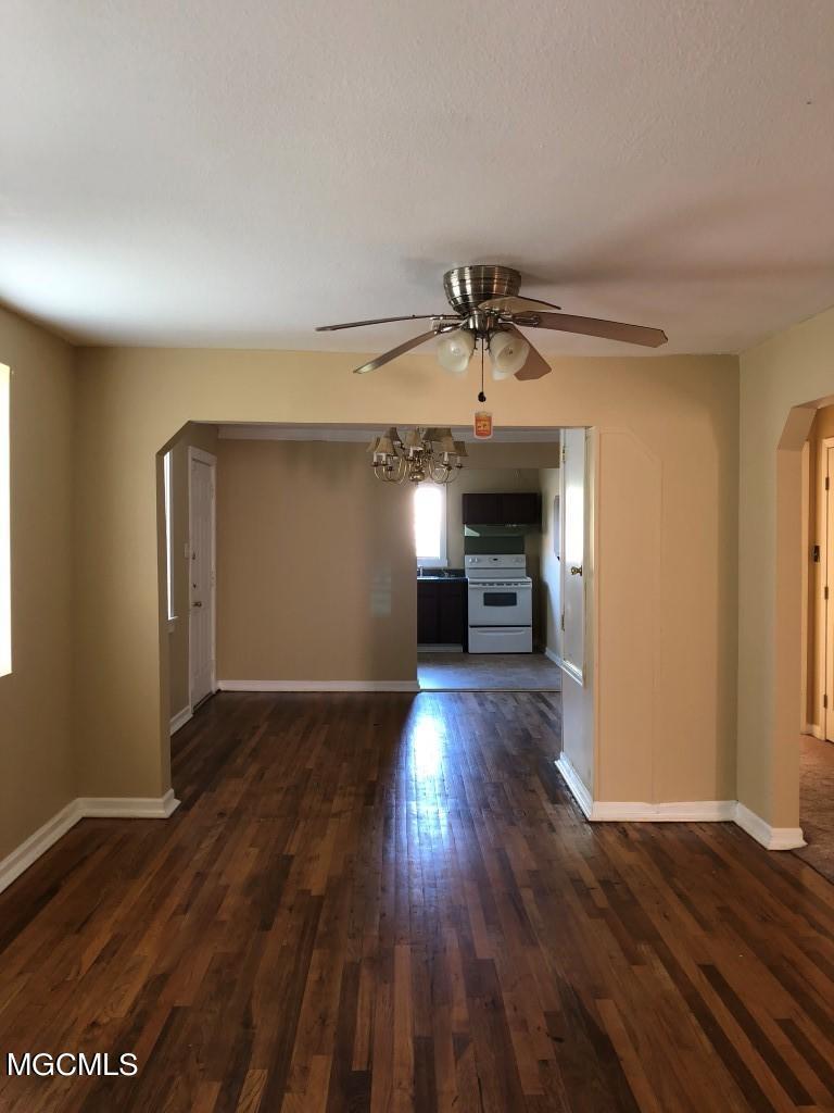 1412 Jo Ellen Circle Property Photo 4