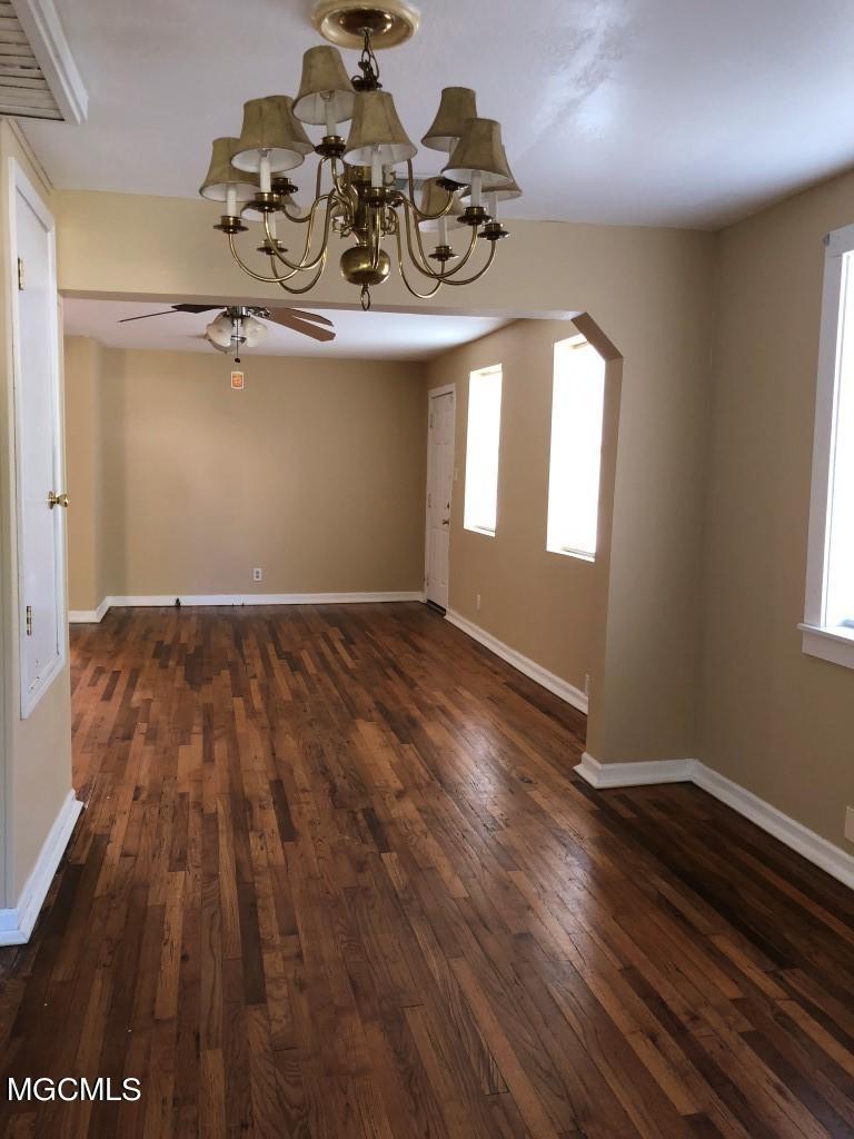 1412 Jo Ellen Circle Property Photo 5