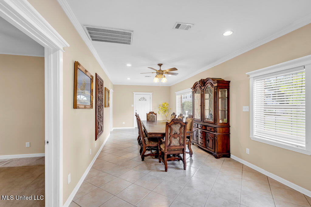 172 Hoxie Street Property Photo 11