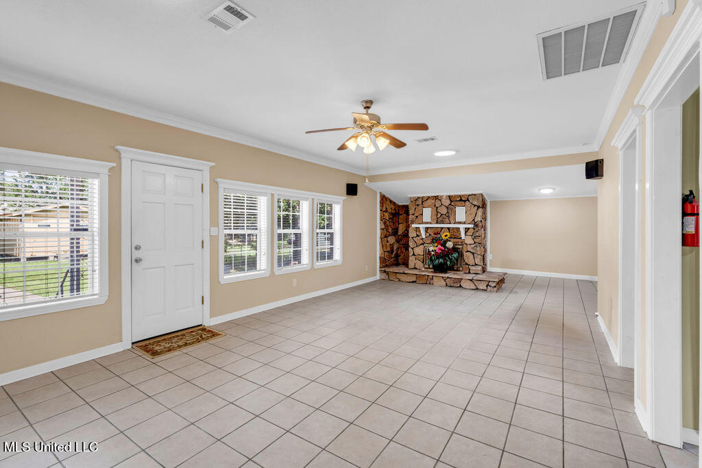 172 Hoxie Street Property Photo 16