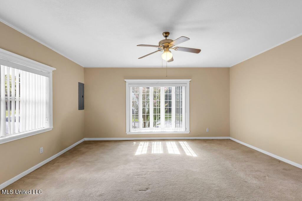 172 Hoxie Street Property Photo 22