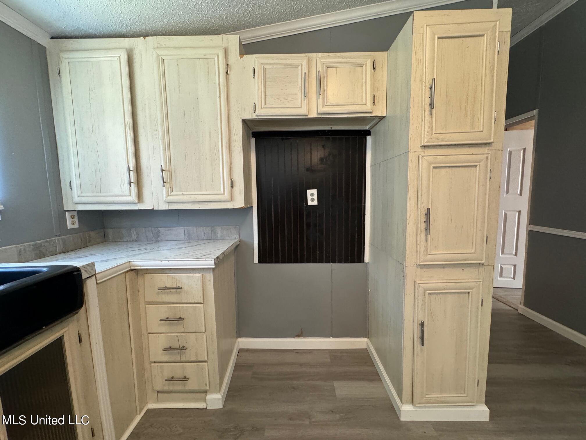 114 Pepper Ridge Road Property Photo 4