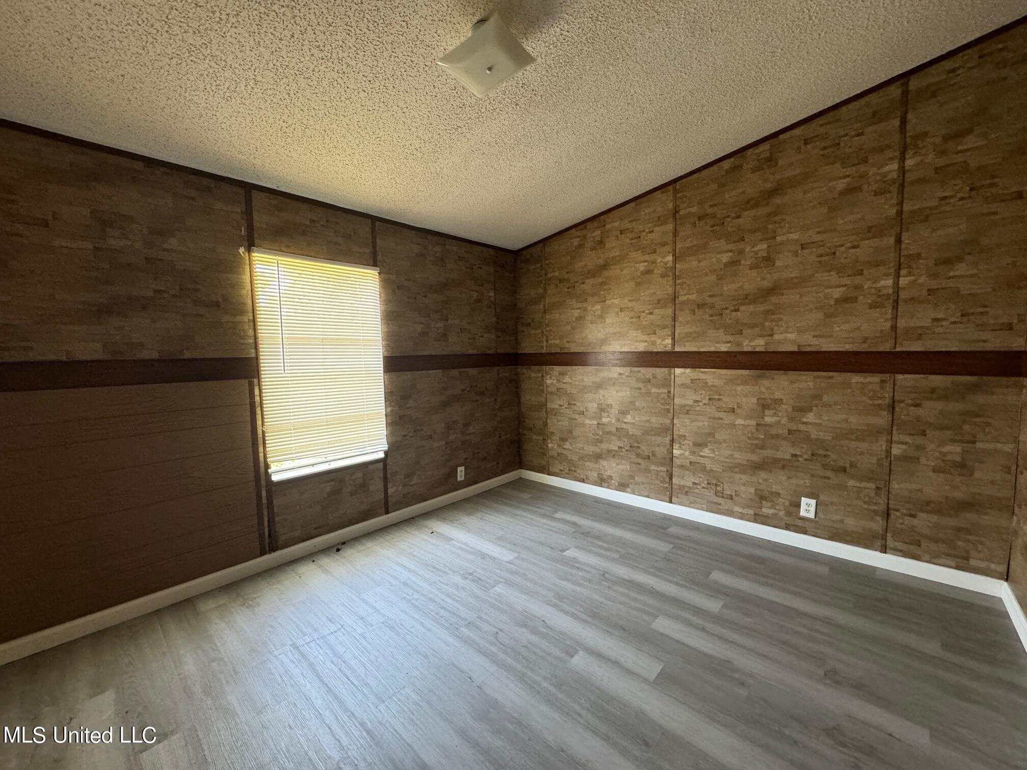 114 Pepper Ridge Road Property Photo 7