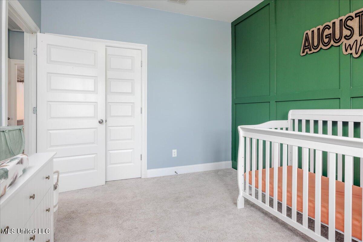 160 Oak Manor Drive Property Photo 26