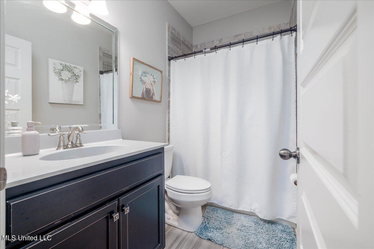 160 Oak Manor Drive Property Photo 30