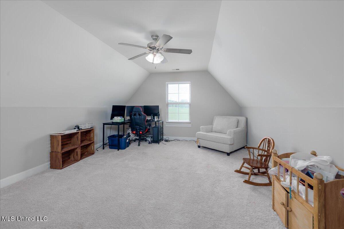 160 Oak Manor Drive Property Photo 31