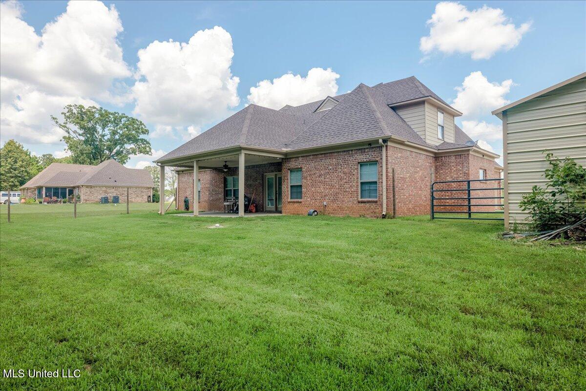 160 Oak Manor Drive Property Photo 38