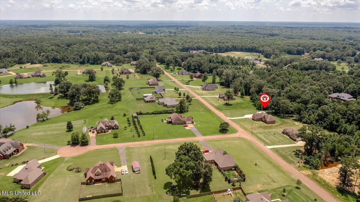 160 Oak Manor Drive Property Photo 40