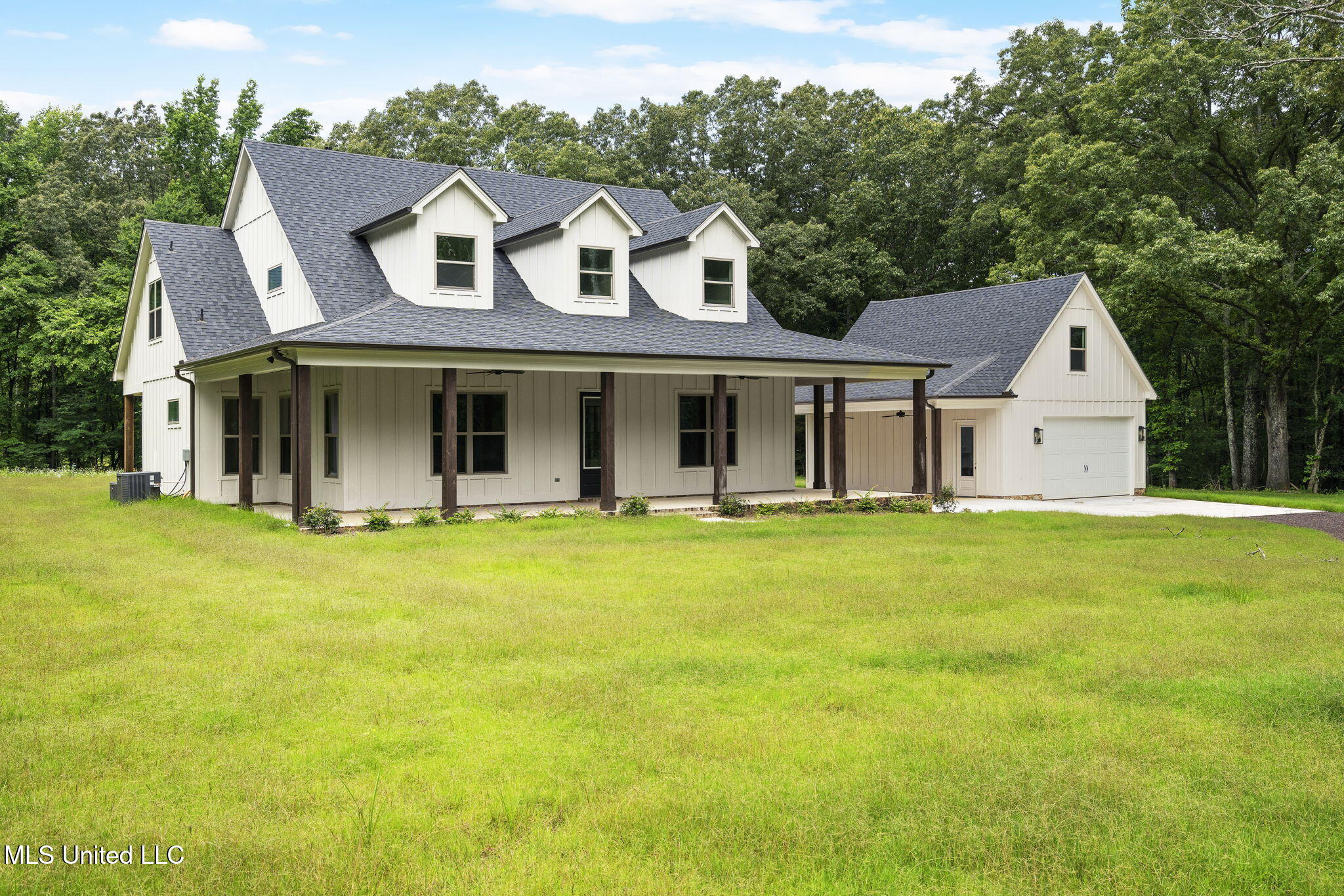 563 Valentine Road Property Photo 1