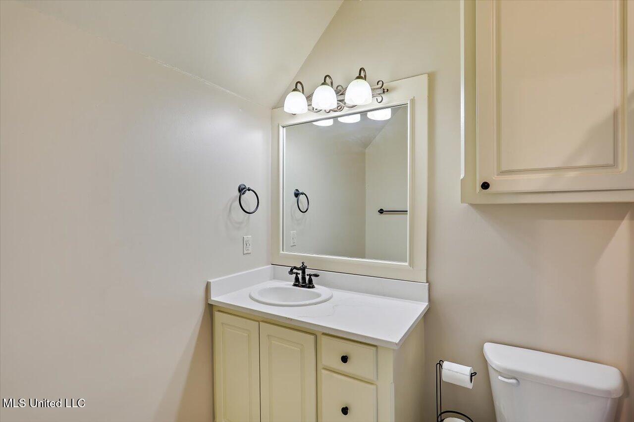 105 Victoria Place Property Photo 37