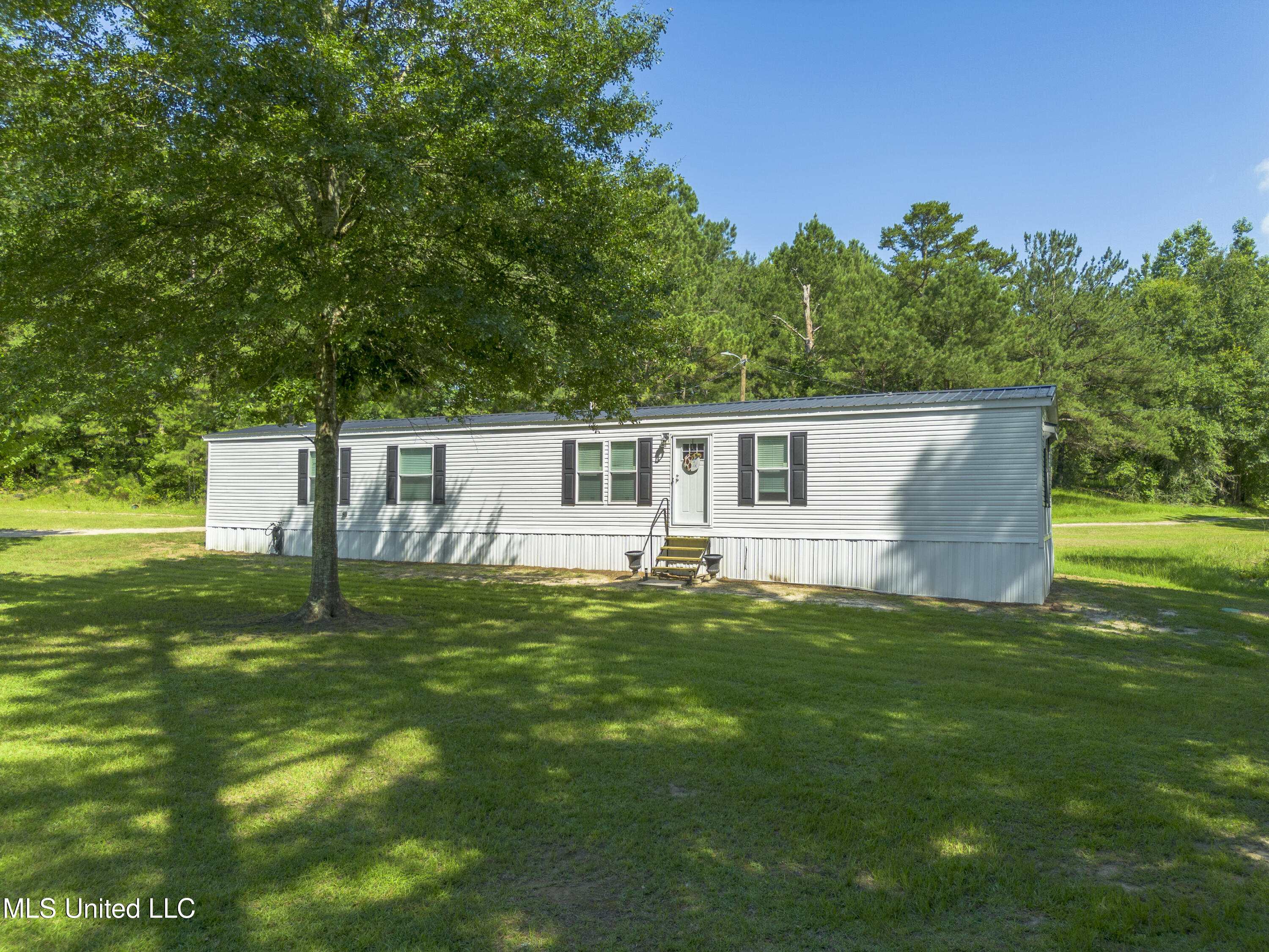 3218 County Road 16 Property Photo 1