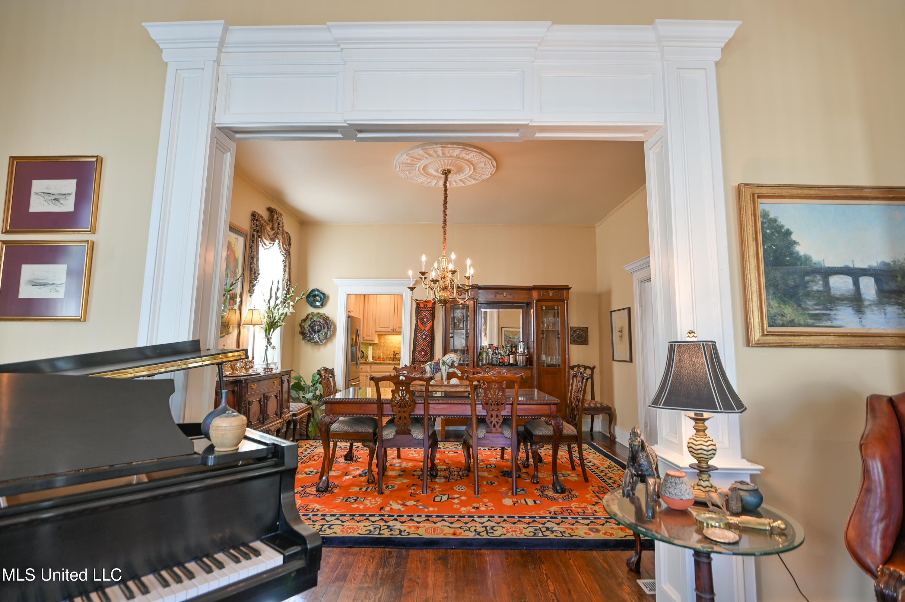 204 Arlington Avenue Property Photo 6