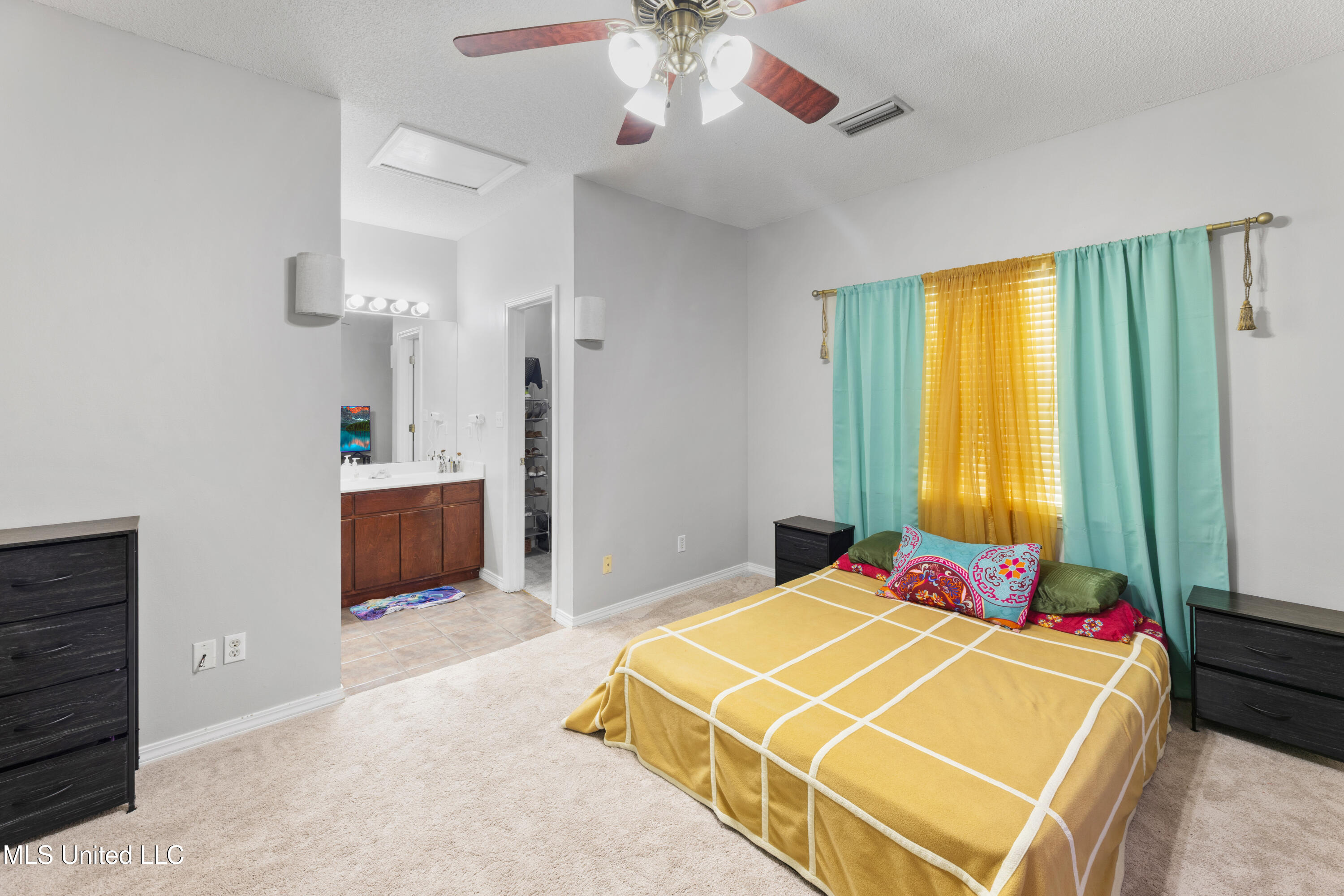 3313 Neptune Drive Property Photo 10