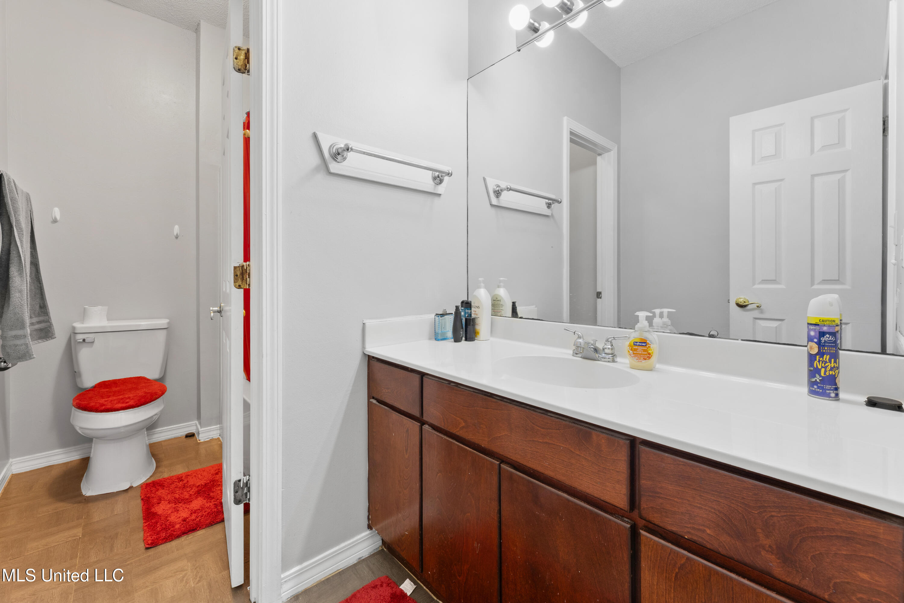 3313 Neptune Drive Property Photo 12