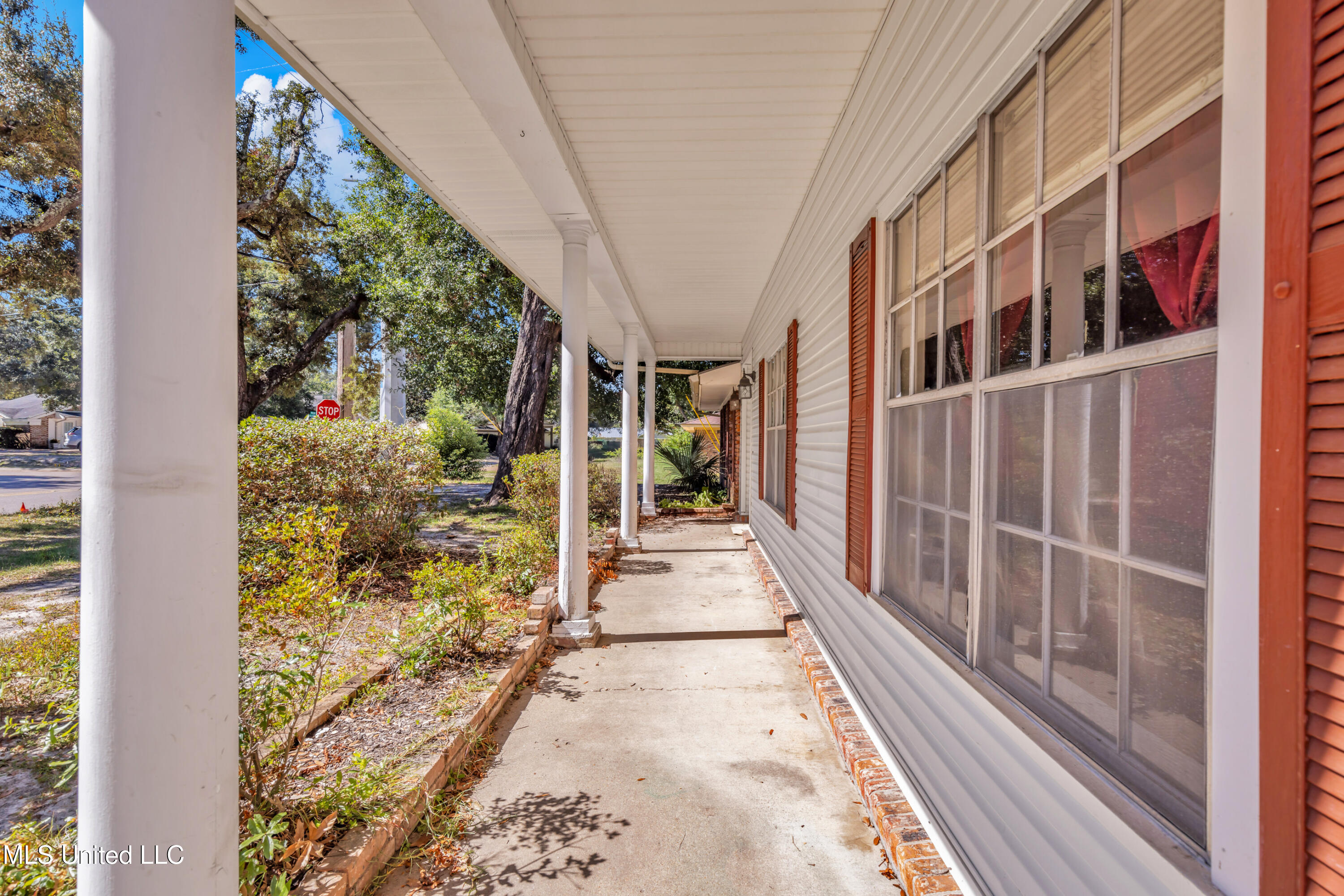 2530 Old Bay Road Property Photo 4