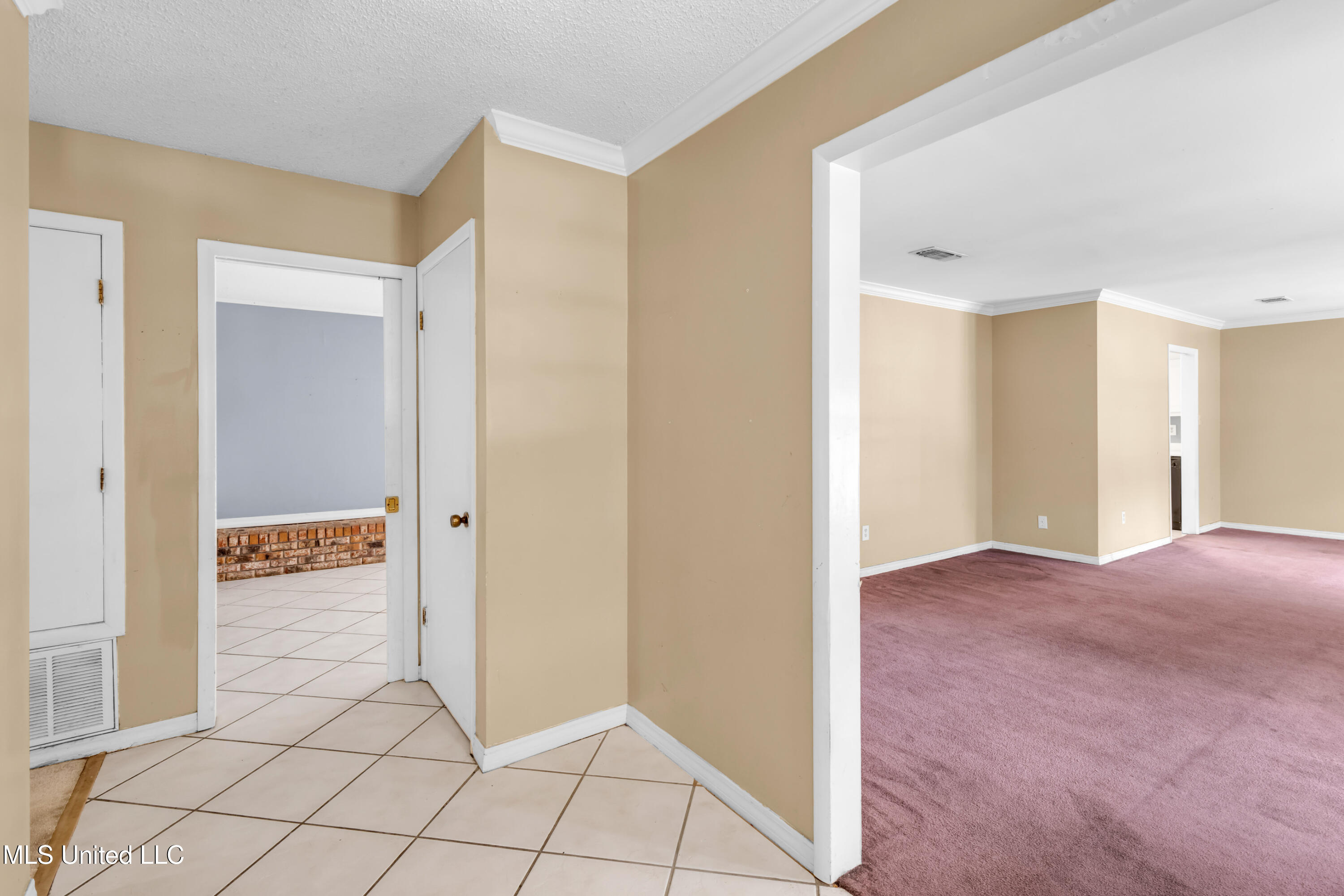 2530 Old Bay Road Property Photo 7