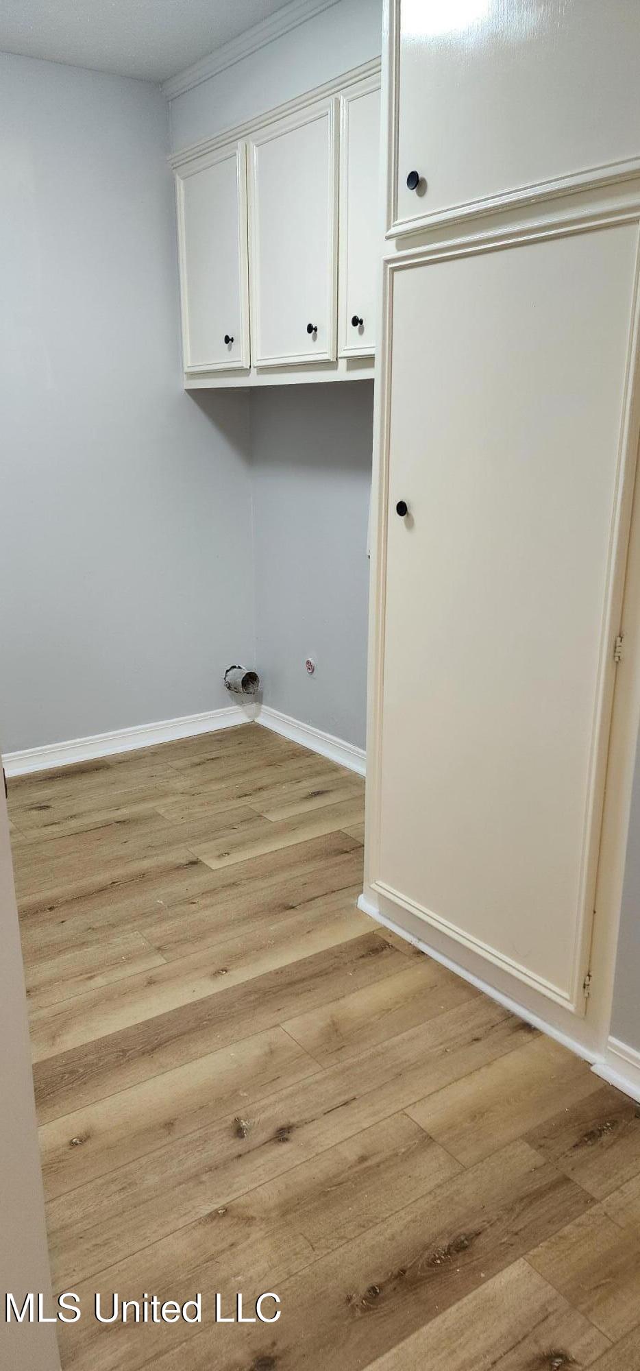 273 Springwood Drive Property Photo 11