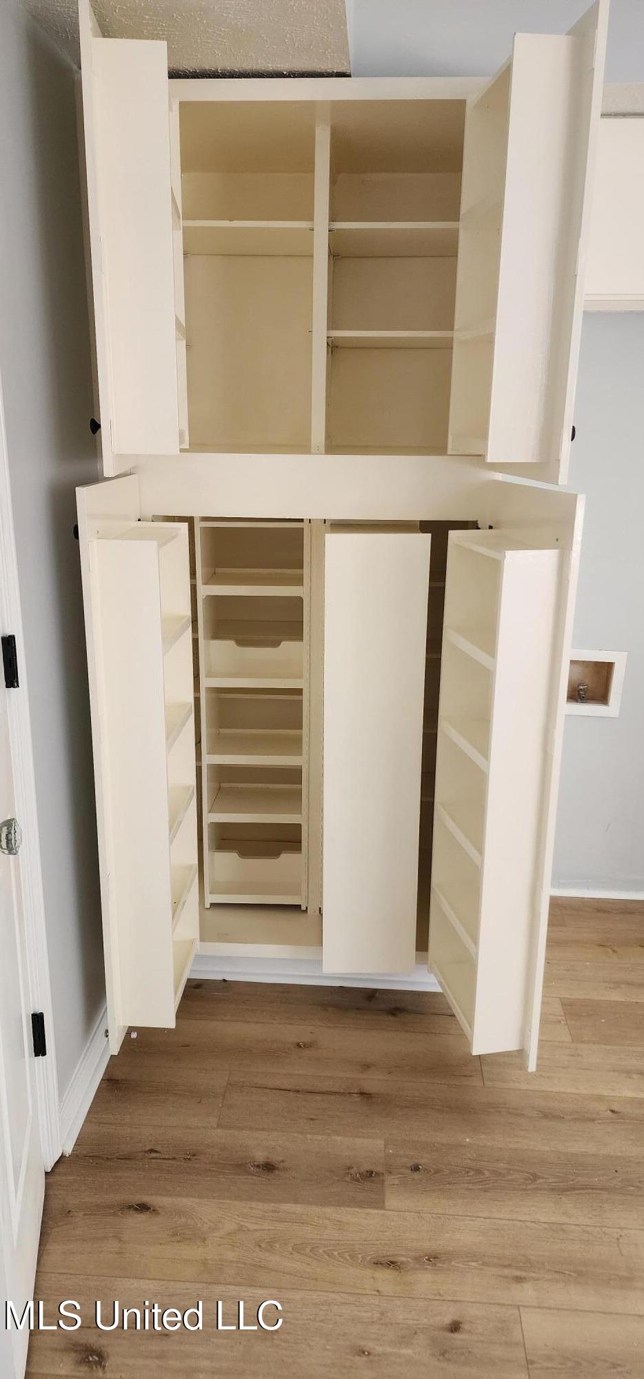 273 Springwood Drive Property Photo 13