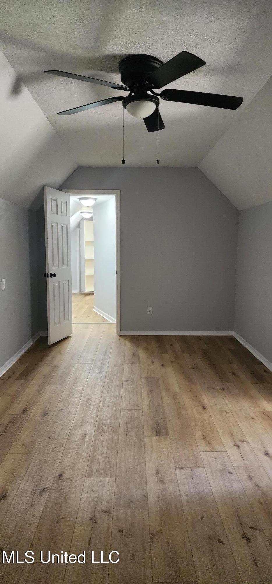 273 Springwood Drive Property Photo 17