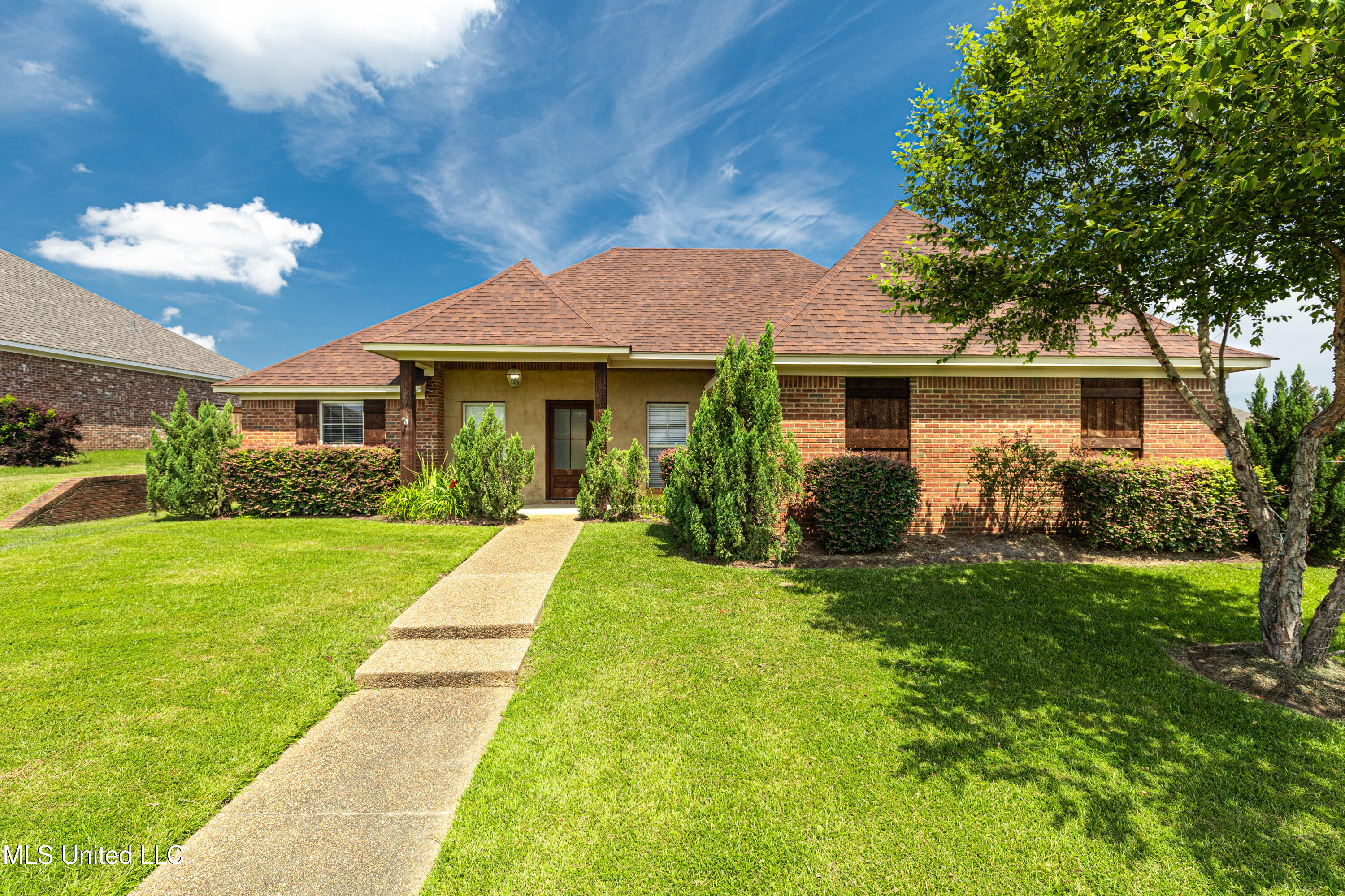 101 Wellesley Drive Property Photo 1