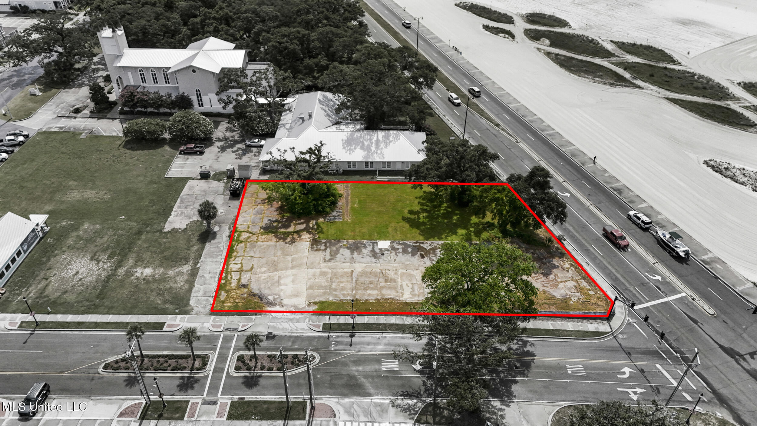 1940 E Beach Boulevard Property Photo 16