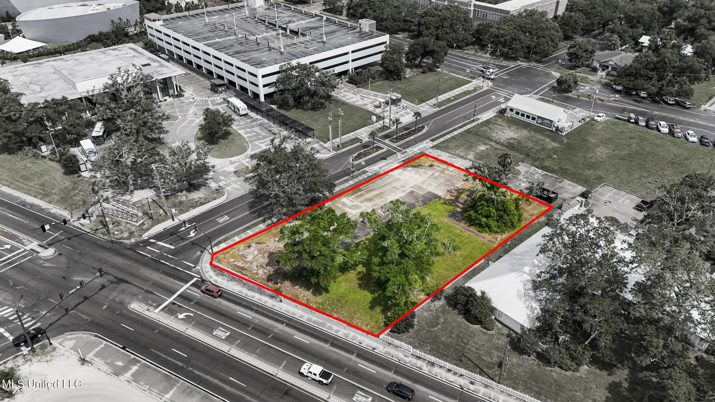 1940 E Beach Boulevard Property Photo 20