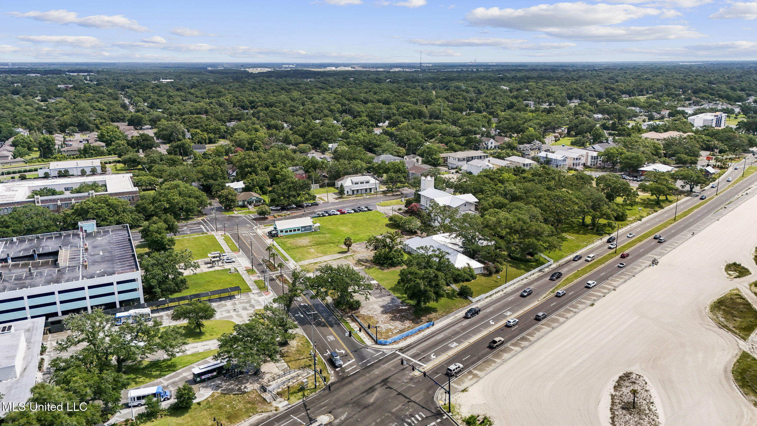 1940 E Beach Boulevard Property Photo 23