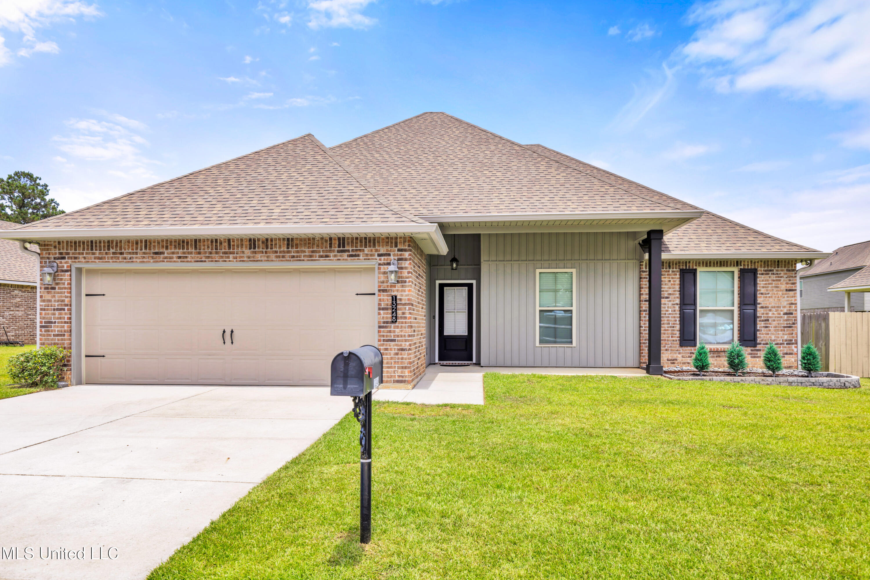 13248 River Bluff Drive Property Photo