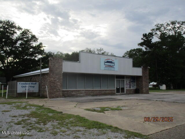 17311 Highway 63 Property Photo