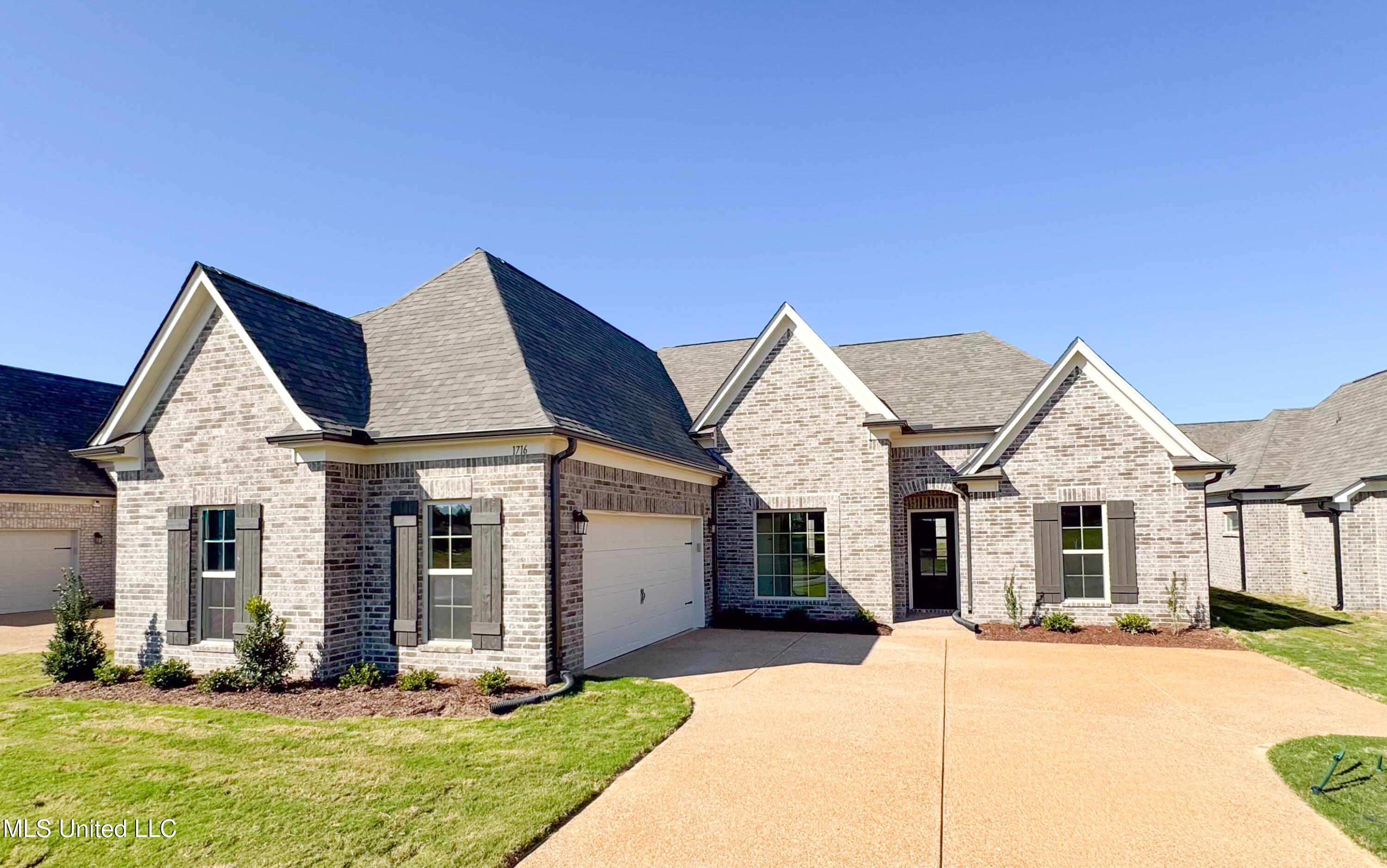 1716 Ryker Road Property Photo 3