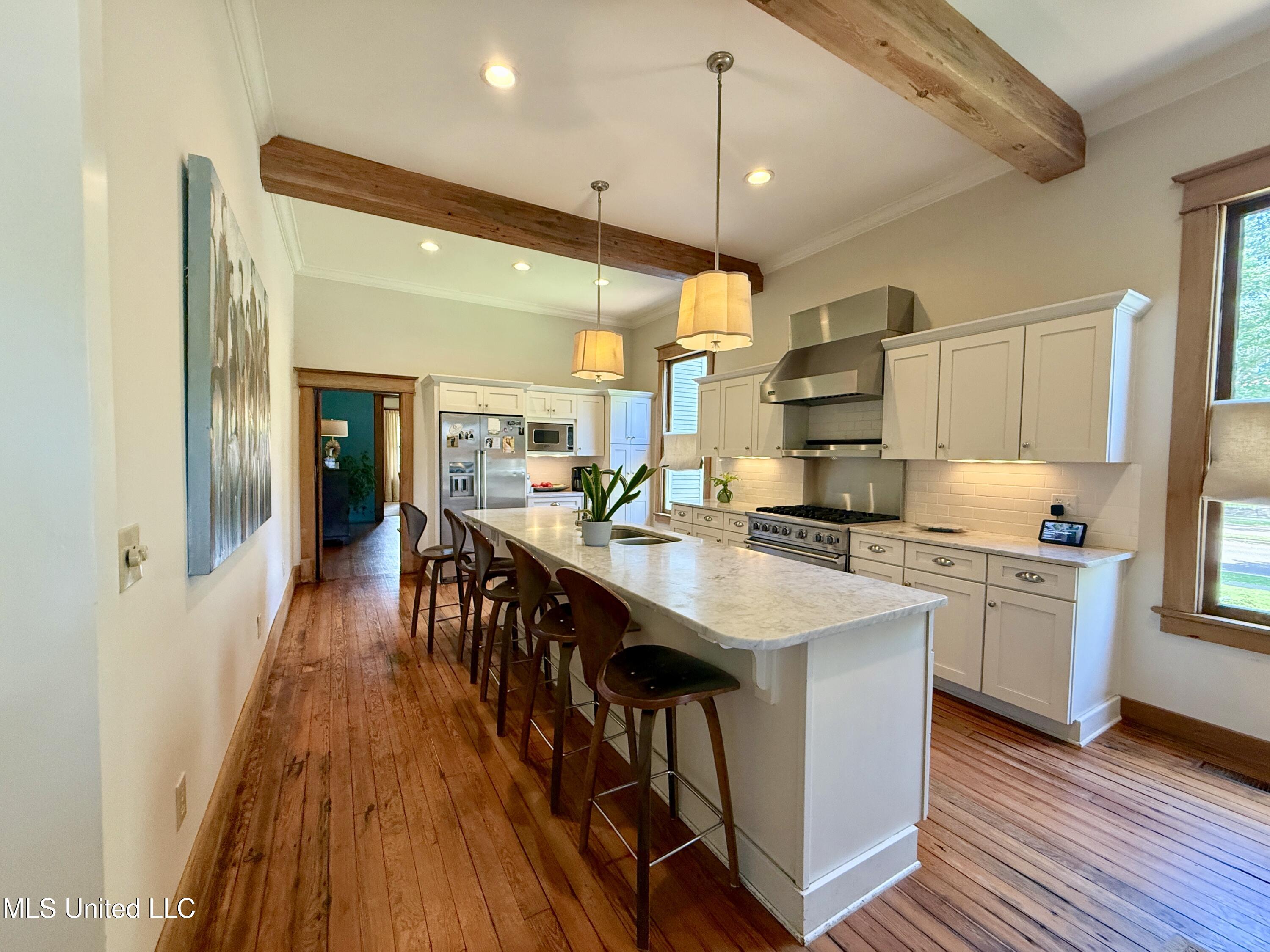 101 E President Avenue Property Photo 21