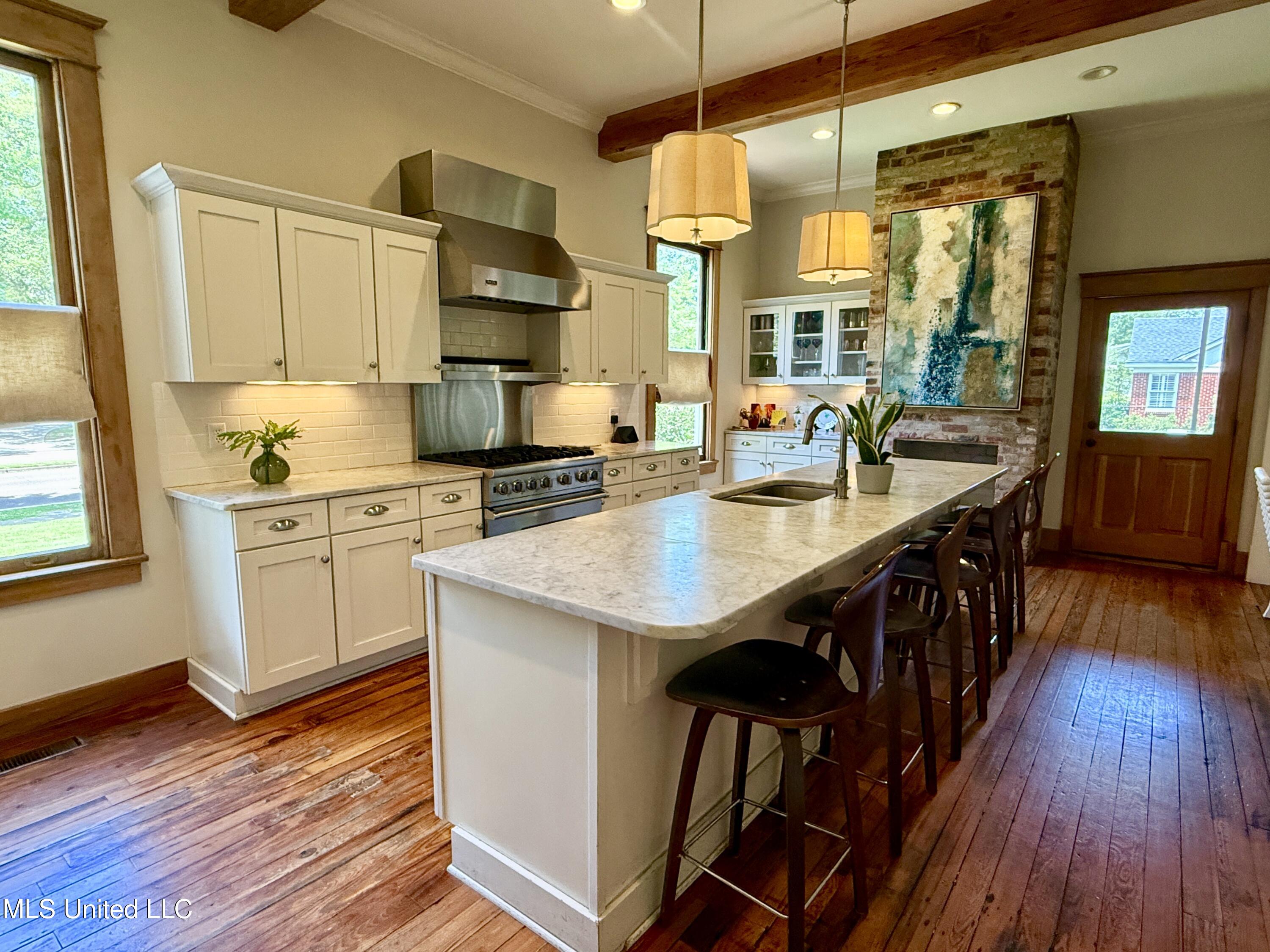 101 E President Avenue Property Photo 22