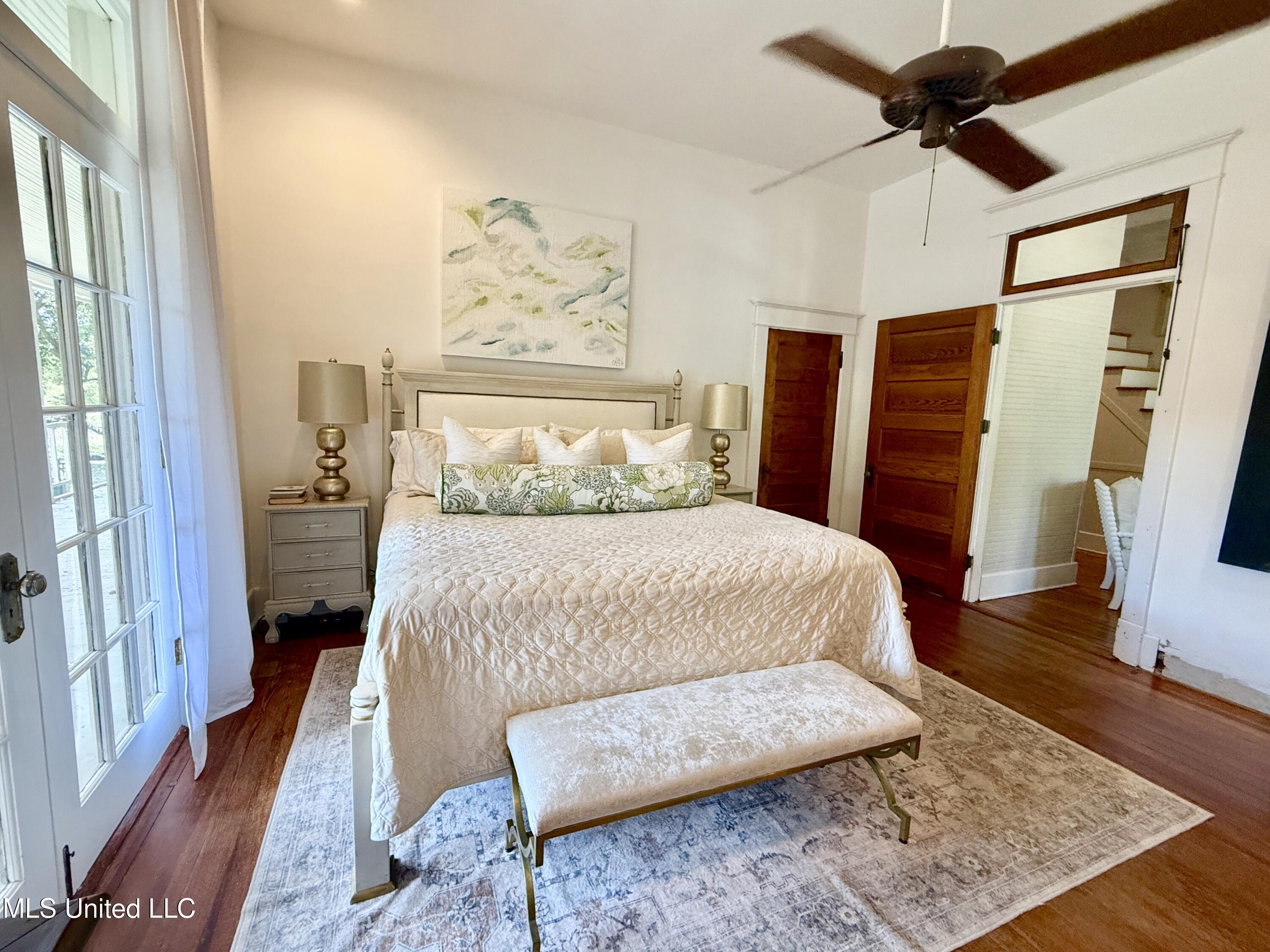 101 E President Avenue Property Photo 23