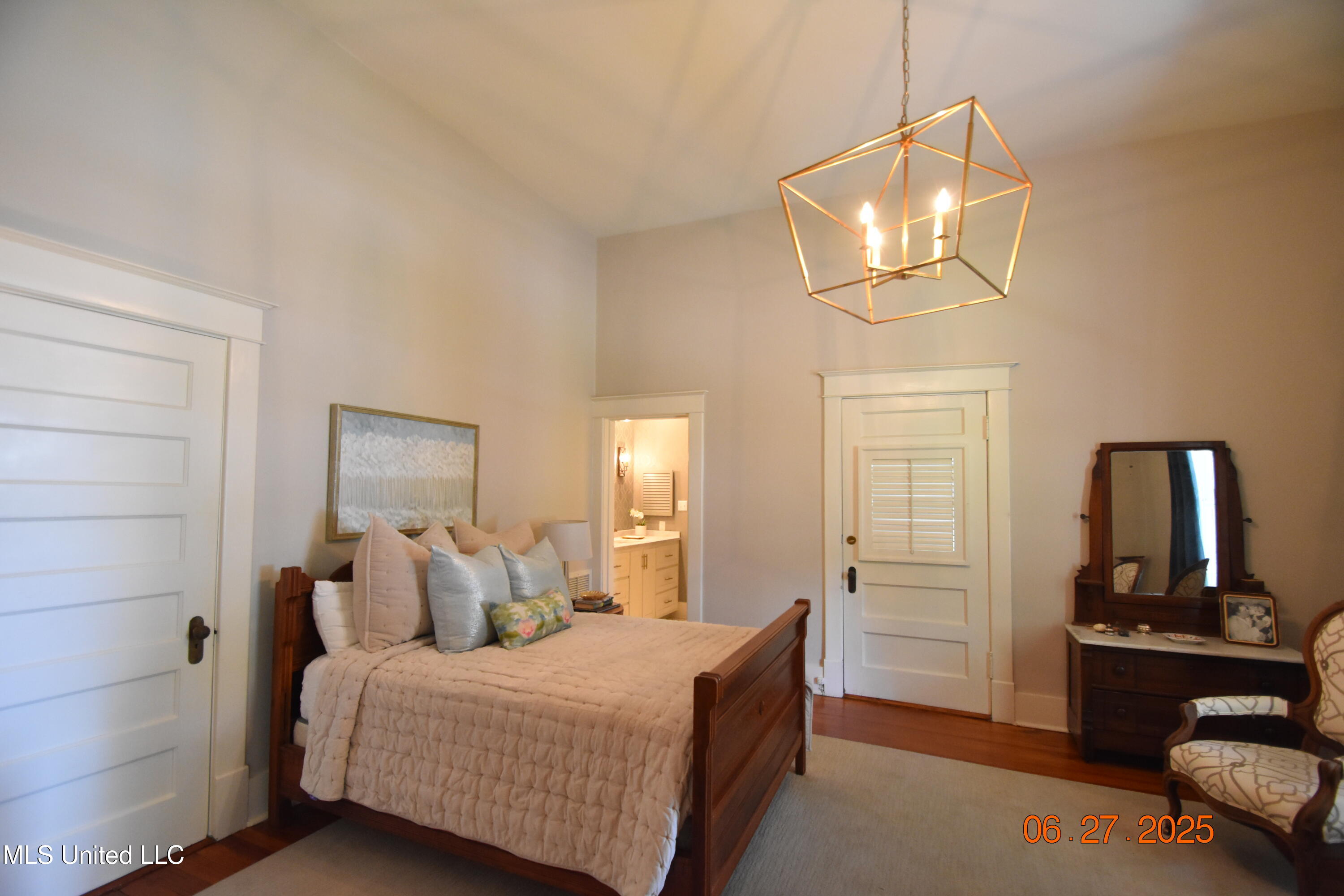 101 E President Avenue Property Photo 25