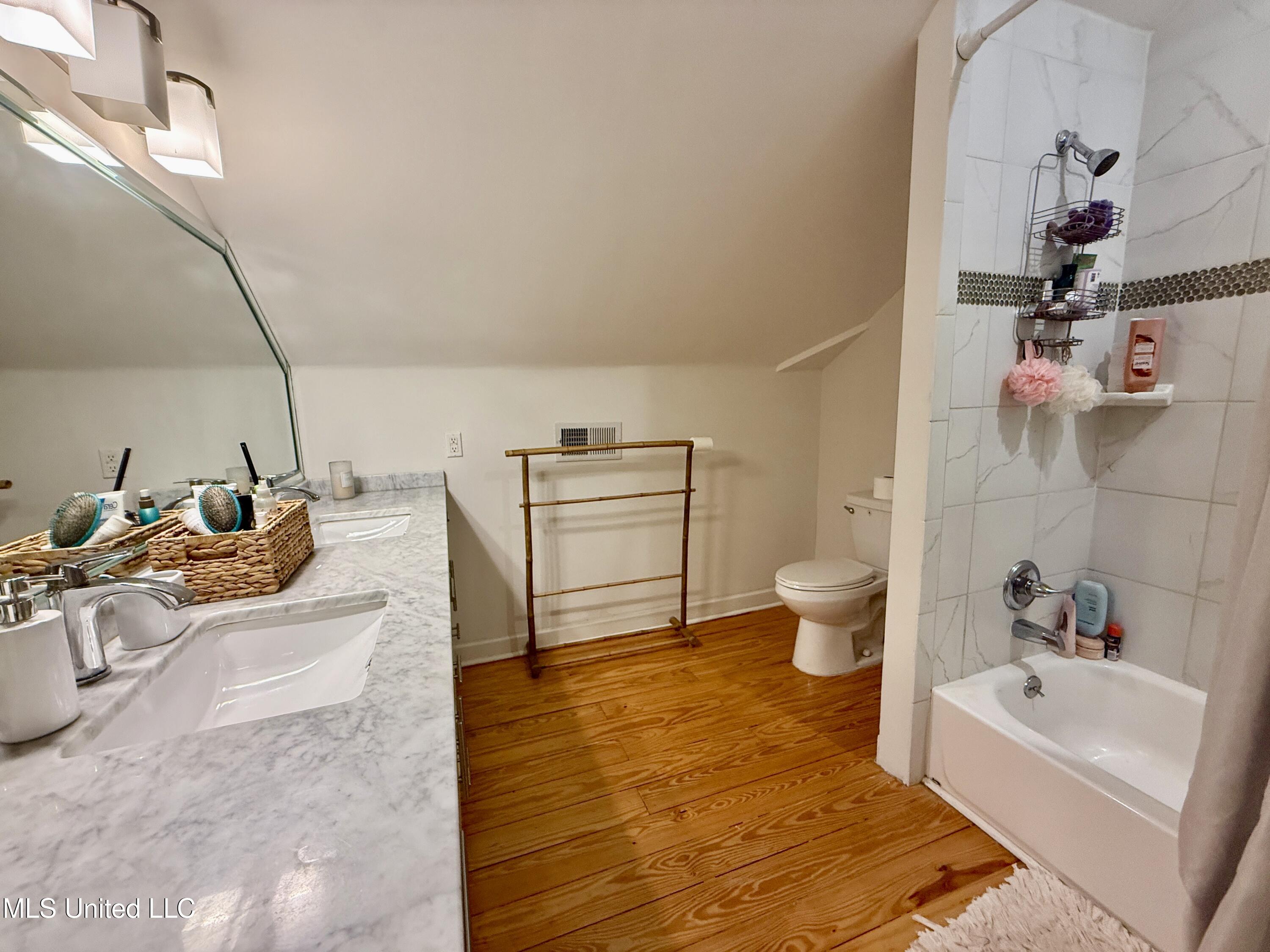 101 E President Avenue Property Photo 28