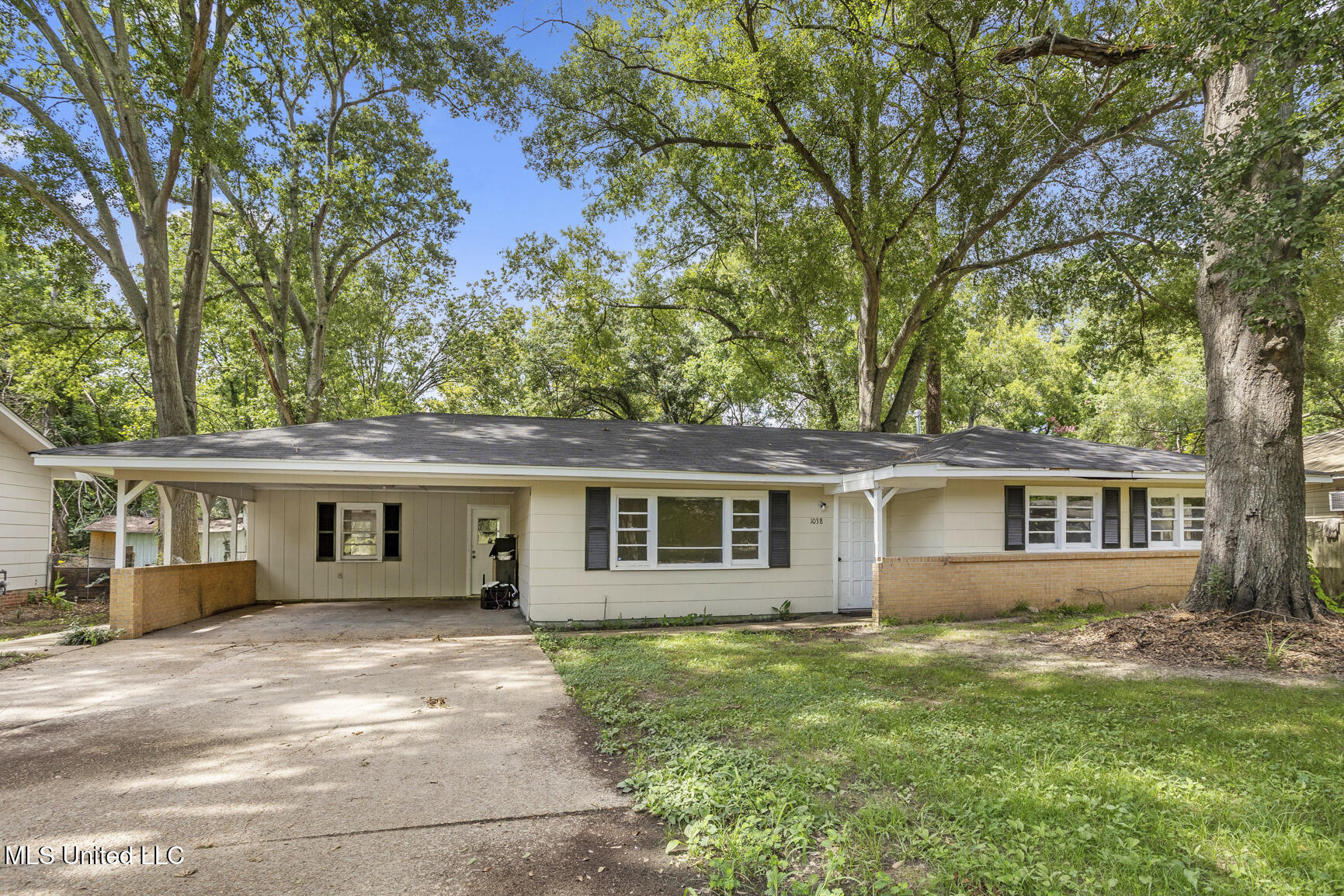 1038 Brookley Street Property Photo 1