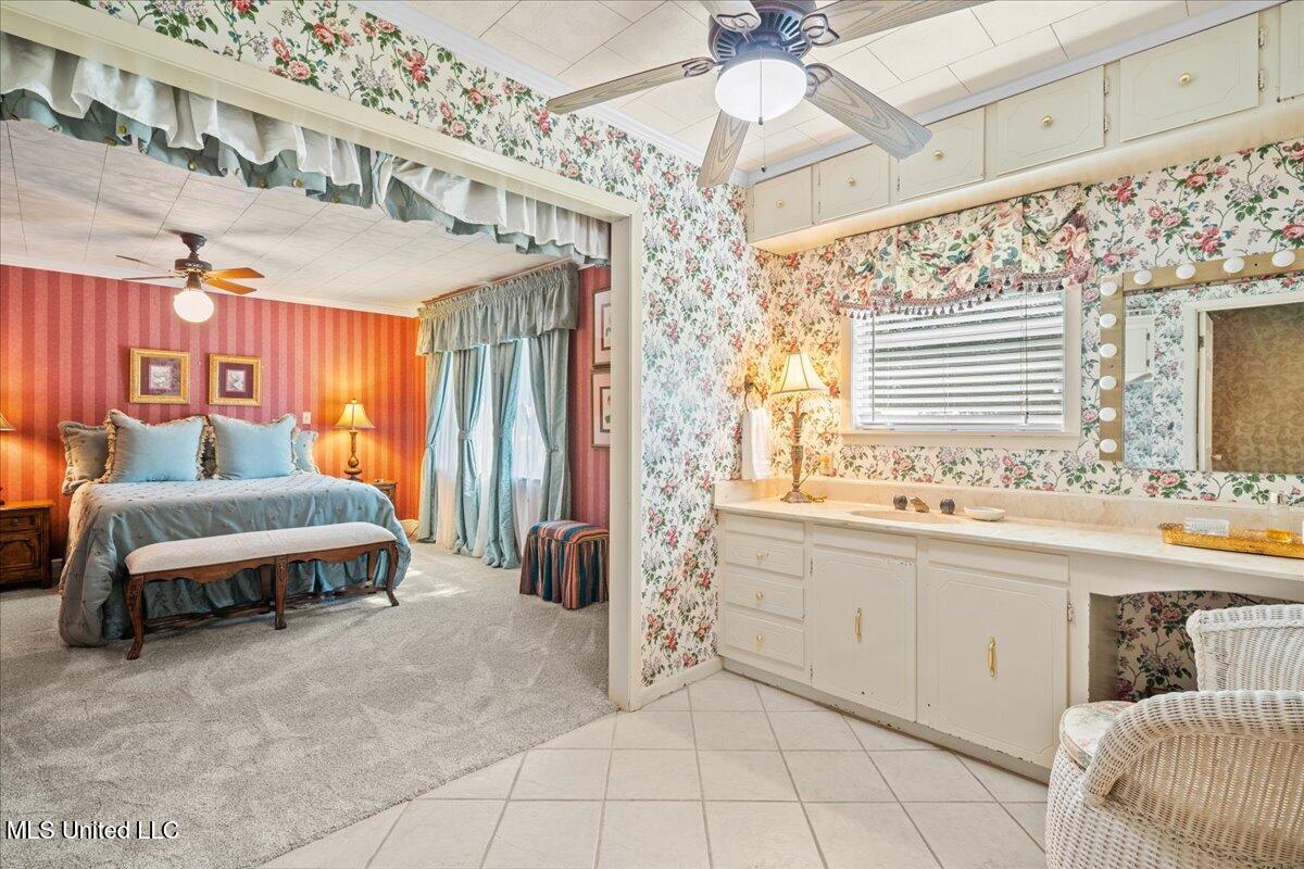 402 Holly Street Property Photo 14