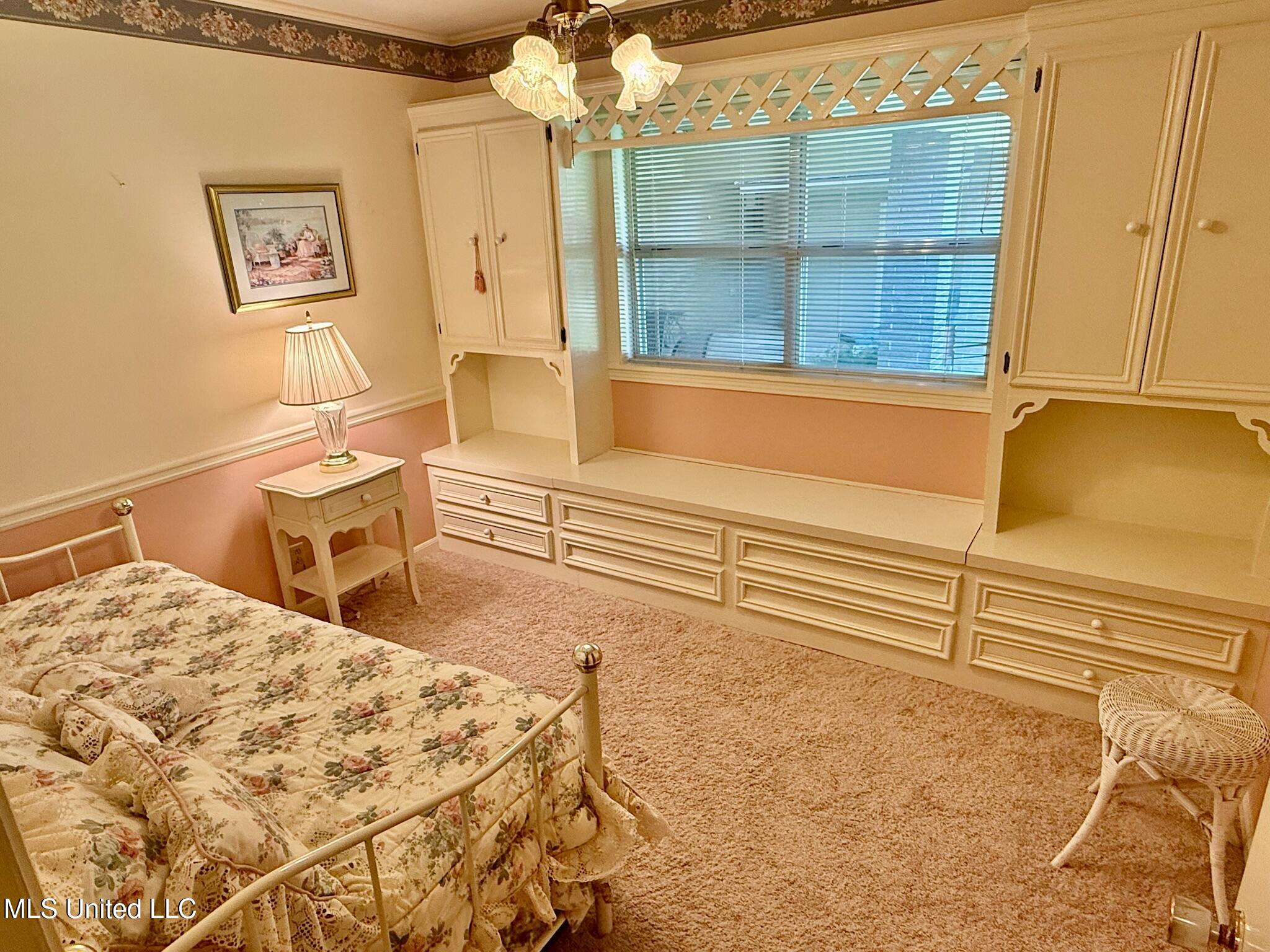 402 Holly Street Property Photo 18