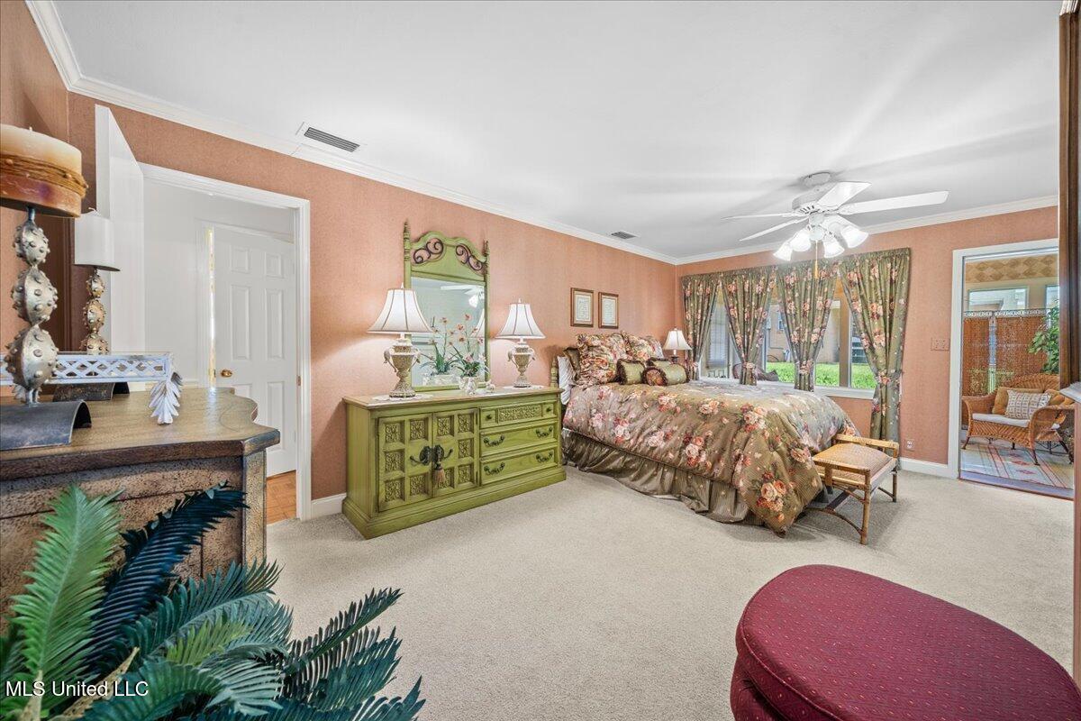 402 Holly Street Property Photo 24