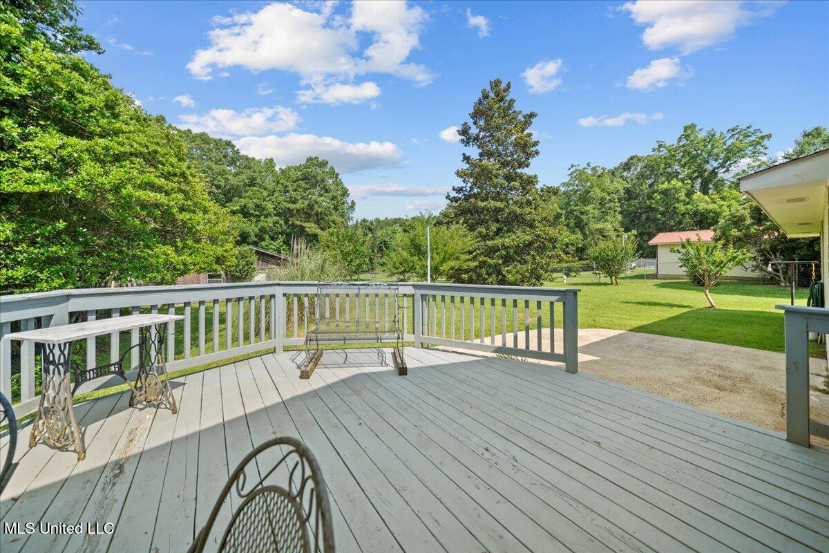 402 Holly Street Property Photo 27