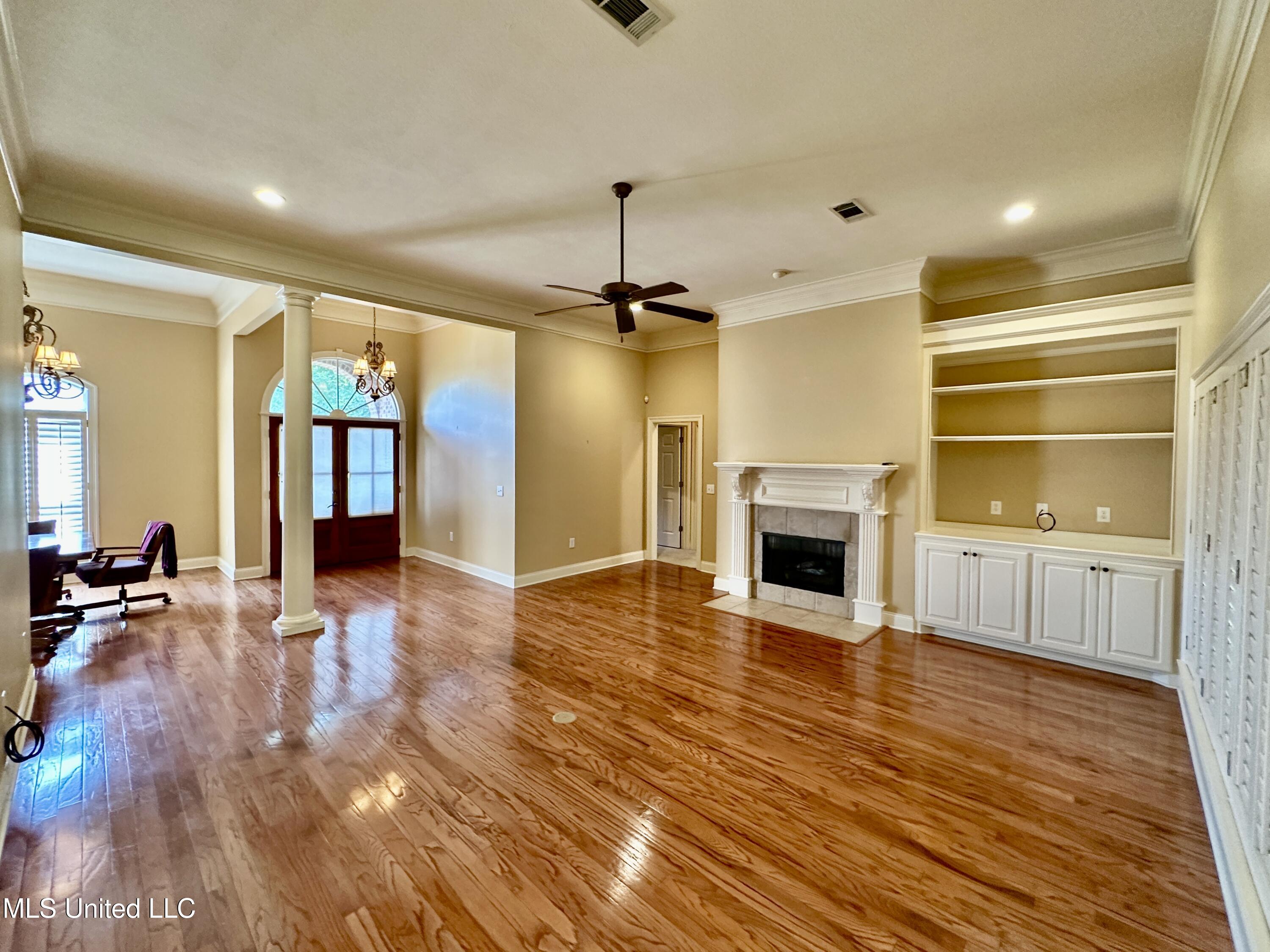 107 Thornwood Drive Property Photo 10