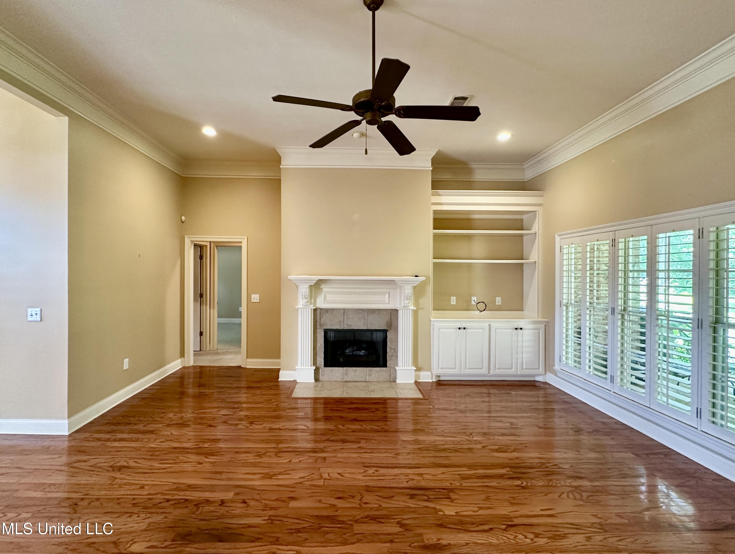 107 Thornwood Drive Property Photo 12