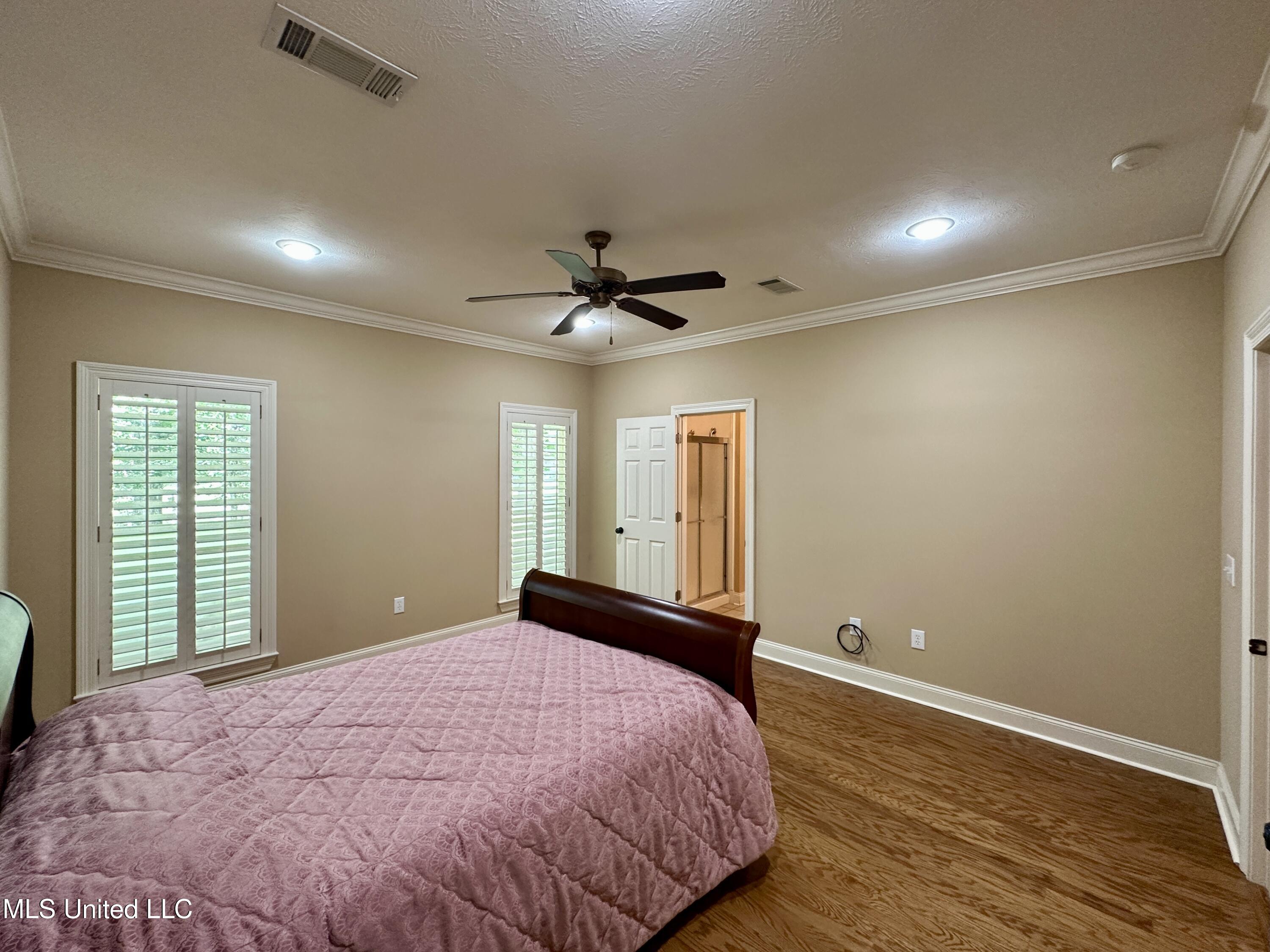 107 Thornwood Drive Property Photo 27