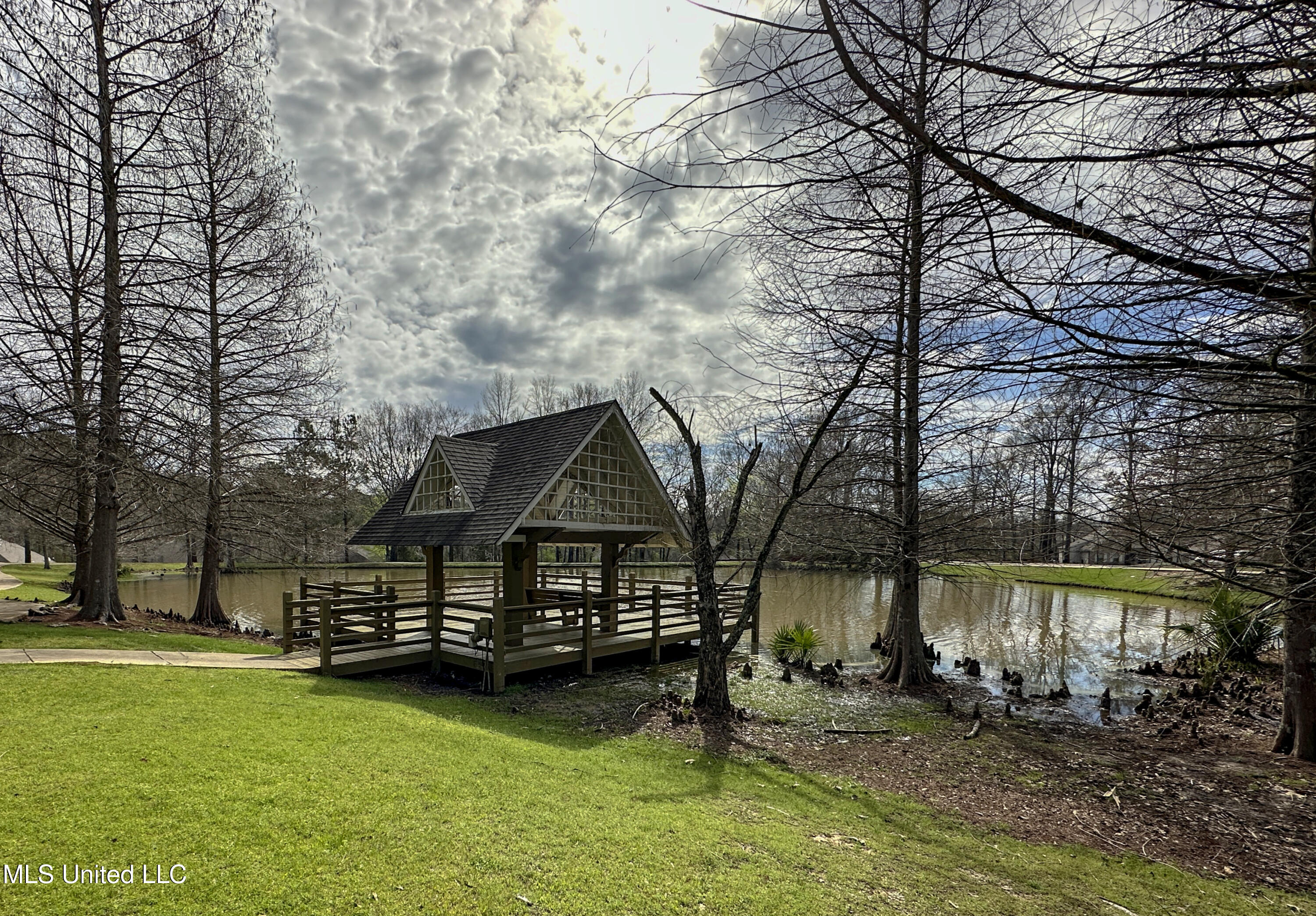 107 Thornwood Drive Property Photo 41