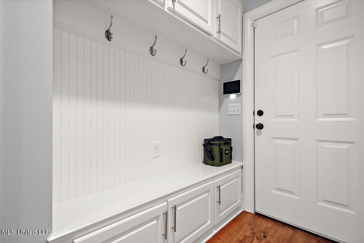 102 Hampton Chase Property Photo 16