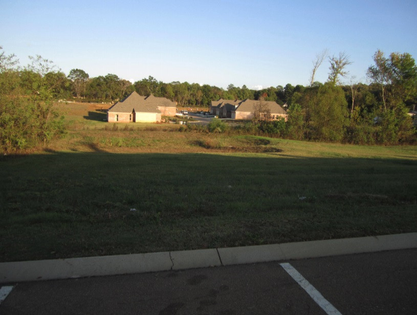 E Jackson Street Property Photo 4