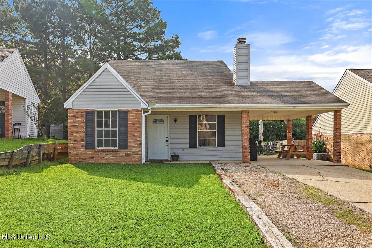 1470 Chelsea Lane Property Photo 1