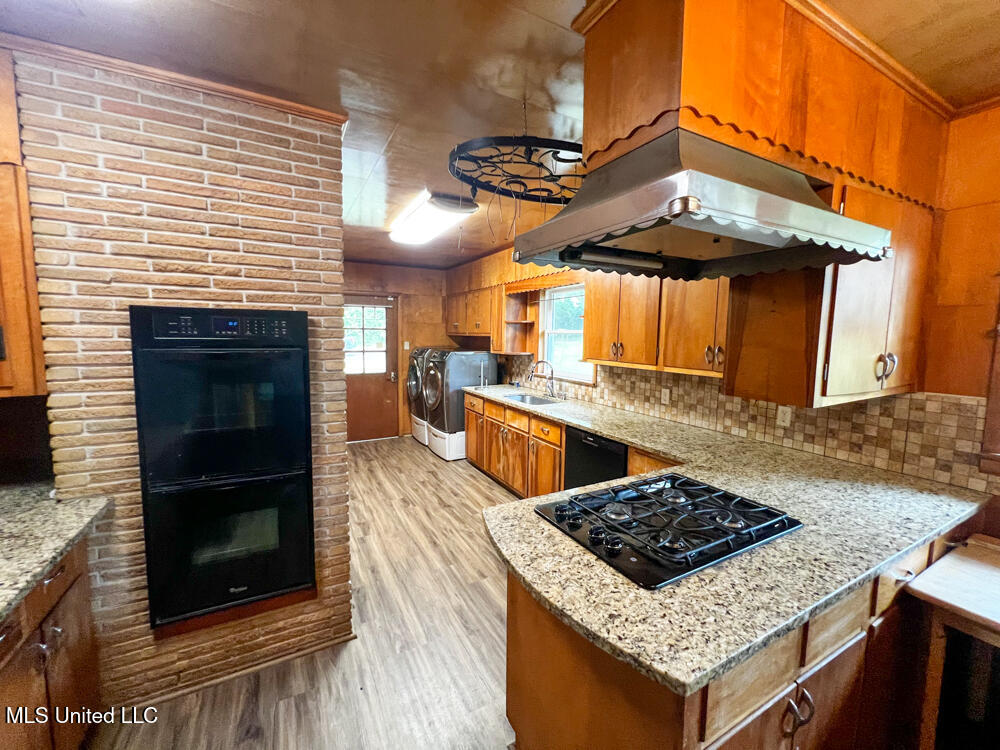 5293 Highway 198 E Property Photo 3