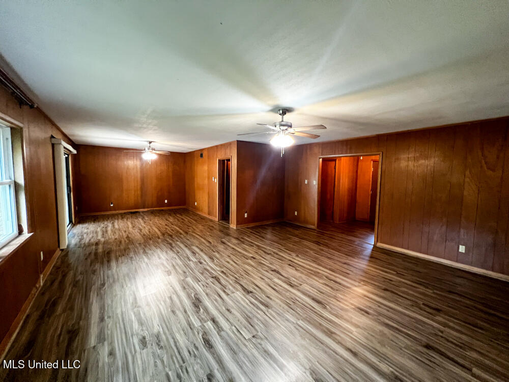 5293 Highway 198 E Property Photo 14